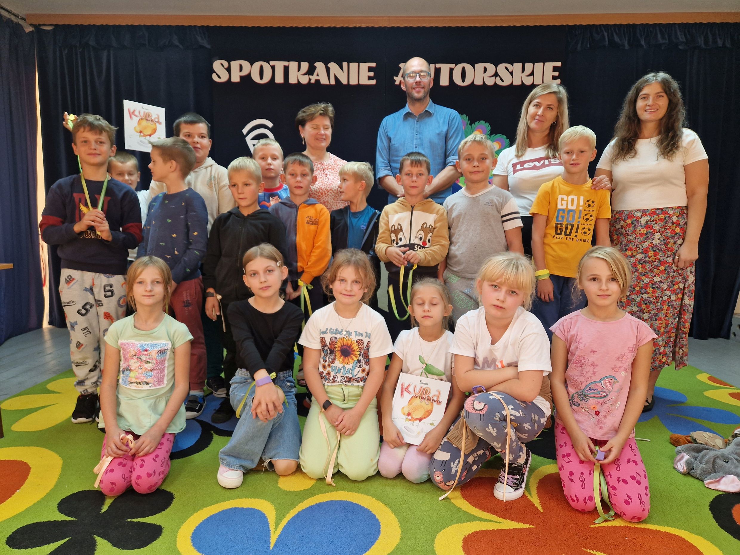 Nasze KULINARIA: babeczki przedszkolaków, gofry szóstoklasistów; wielkanocna sesja fotograficzna